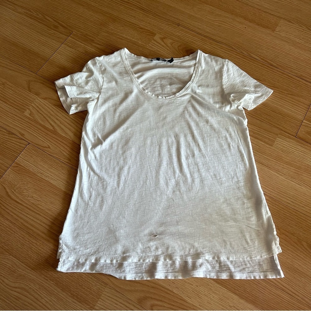 Theory White Loose Fit Short Sleeve Top Small - FLAW